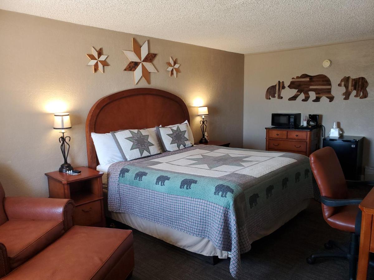 Kansas Country Inn Oakley Exterior foto